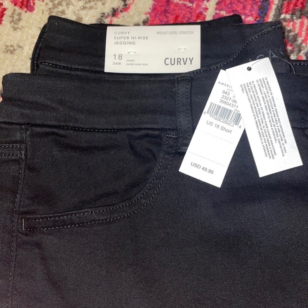 BRAND NEW Curvy American Eagle Jeggings